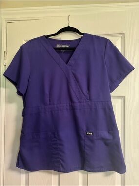 Grey's Anatomy Women's V-Neck Scrub Top in Purple